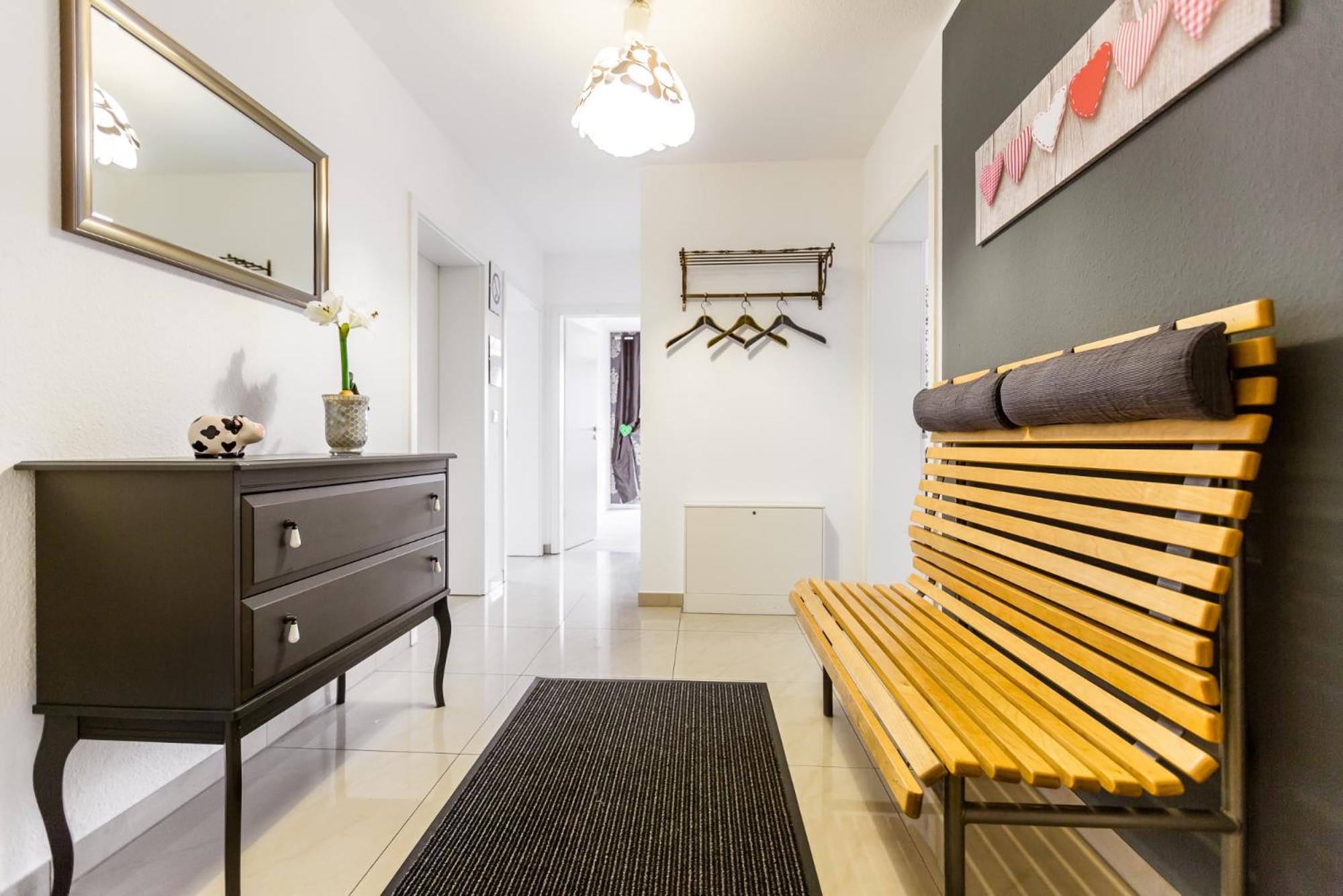 Apartment Koeln Rath Bagian luar foto